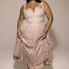Lovely French Rose Jacquard Sweetheart Neckline Midi Dress - Image 12